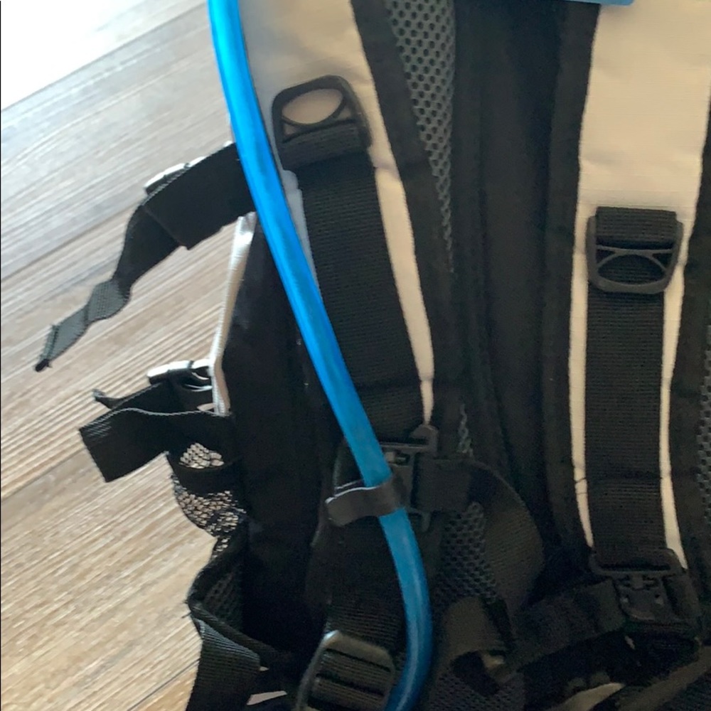 Hydration Backpack - image 5